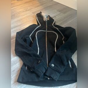 Lululemon special edition Black Zip-Up Hoodie. Size 6
